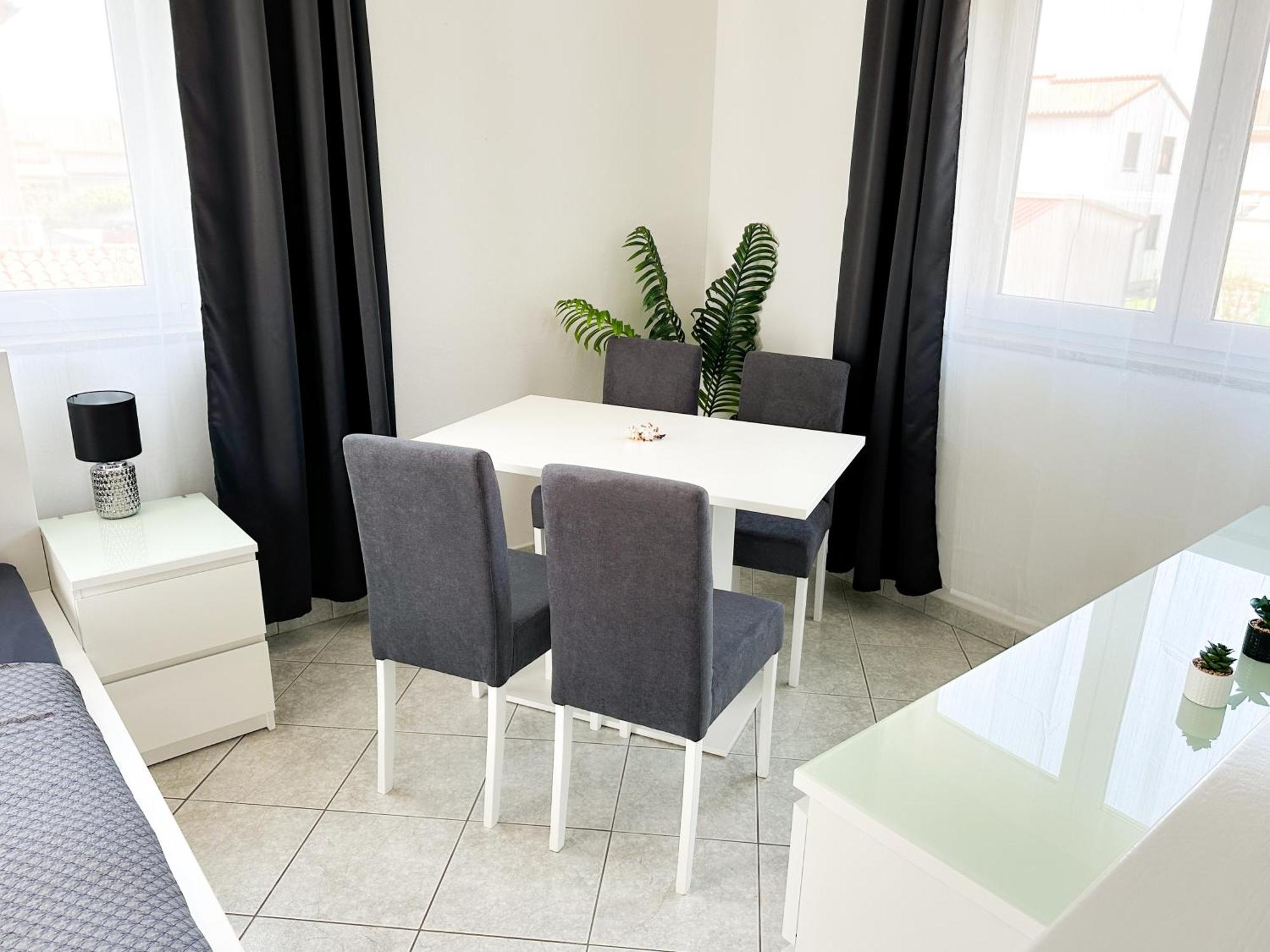 PUY Sunside Apartments מראה חיצוני תמונה
